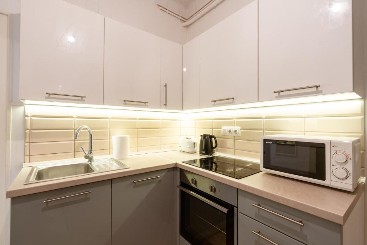 Central Seven Erzsebet Krt Budapest Exterior photo
